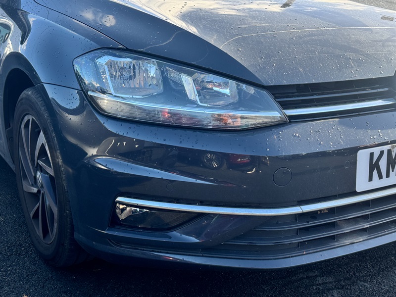 2019 VOLKSWAGEN GOLF
